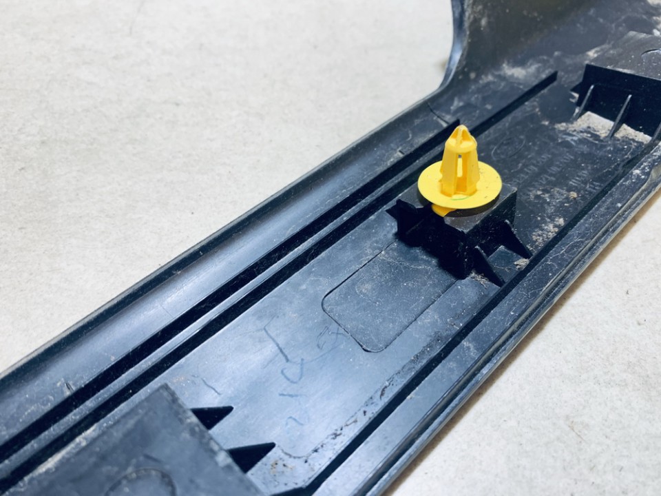 6M21U13201AFW Ford Mondeo 2010 Salona apdare (plastmasas) - Thumbnail 3