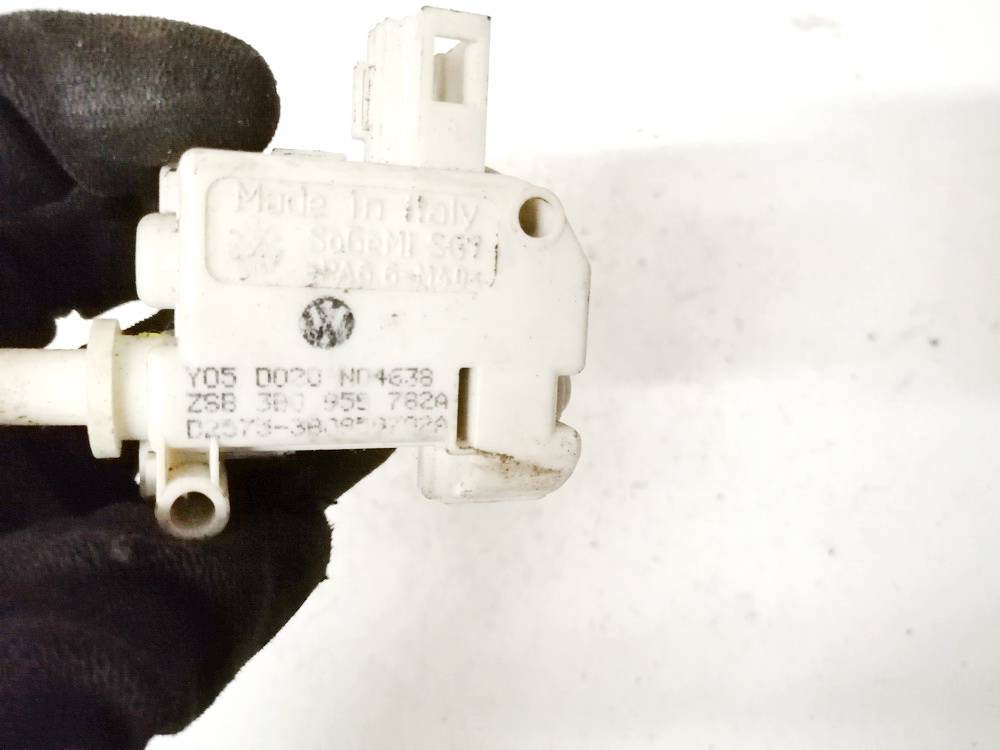 3A0959782A Audi A6 2005 Stellmotor Microschalter, Heckklappe Heckklappenschloss - Thumbnail 3