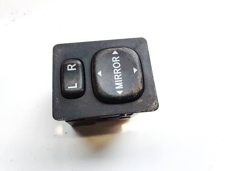 Toyota RAV4 (A2) Terreinwagen 2.0 D-4D 16V 4x4 (1CD-FTV) SPIEGEL SCHAKELAAR  2003  183574/769746a