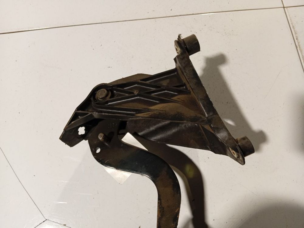 8200002856 Renault Laguna 2004 Sankabos pedalas - Thumbnail 3