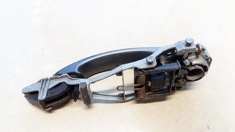 3B0837885 Volkswagen Passat 1998 Door Handle Exterior - FRONT LEFT - Thumbnail 2