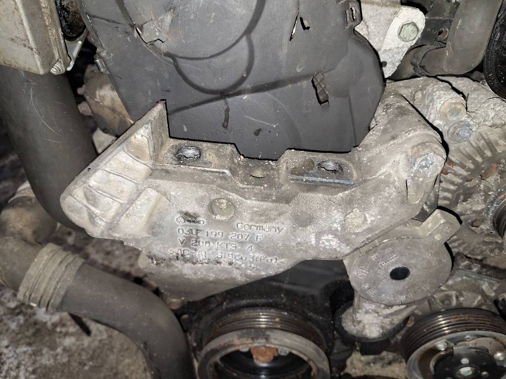 03G199207F Volkswagen Passat 2006 Engine Mount Bracket and Gearbox Mount Bracket
