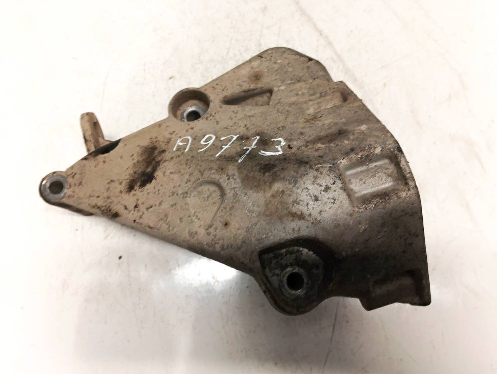 045199207M Skoda Praktik 2008 Engine Mount Bracket and Gearbox Mount Bracket