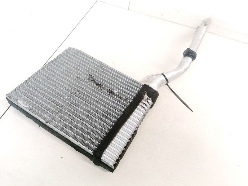 VP3M5H18476AE Ford C-MAX 2005 Heater radiator (heater matrix)