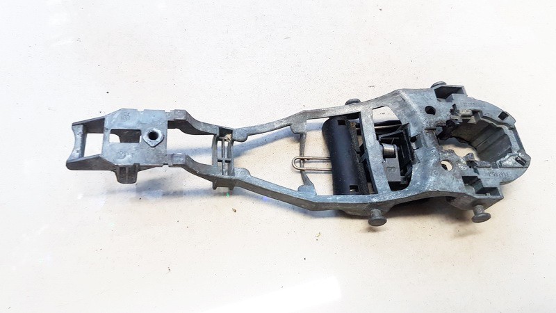 3B0837885 Volkswagen Passat 1998 Door Handle Exterior - FRONT RIGHT - Thumbnail 2