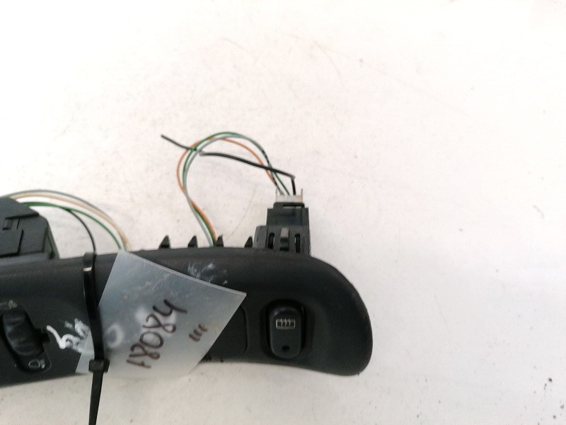 6025302601 USED Headlight Range Control Light Controller Lighting