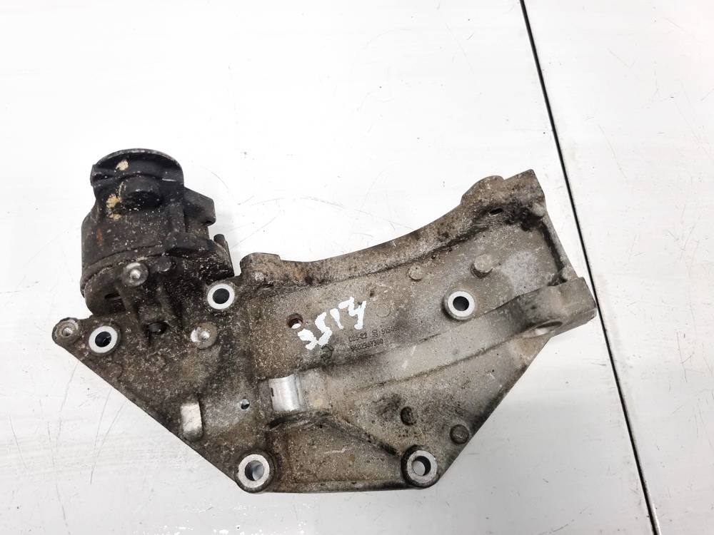 9682367380 Citroen C5 2009 Variklio kronsteinas ir Greiciu dezes kronsteinas