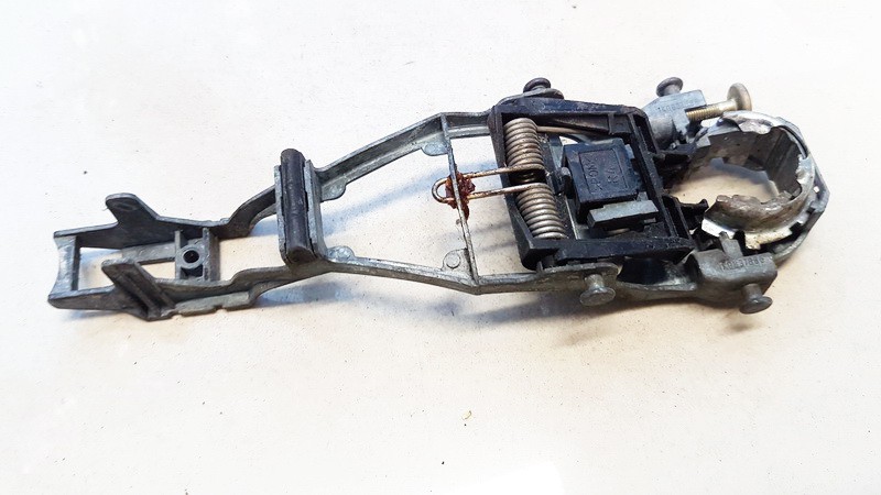 3B0837885 Volkswagen Passat 1998 Door Handle Exterior - FRONT LEFT - Thumbnail 2