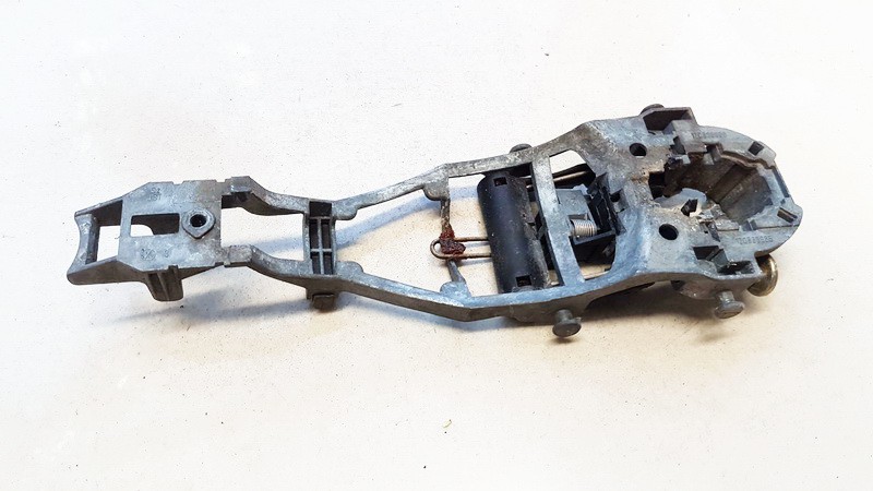 3B0837885 Volkswagen Passat 1998 Door Handle Exterior - FRONT LEFT