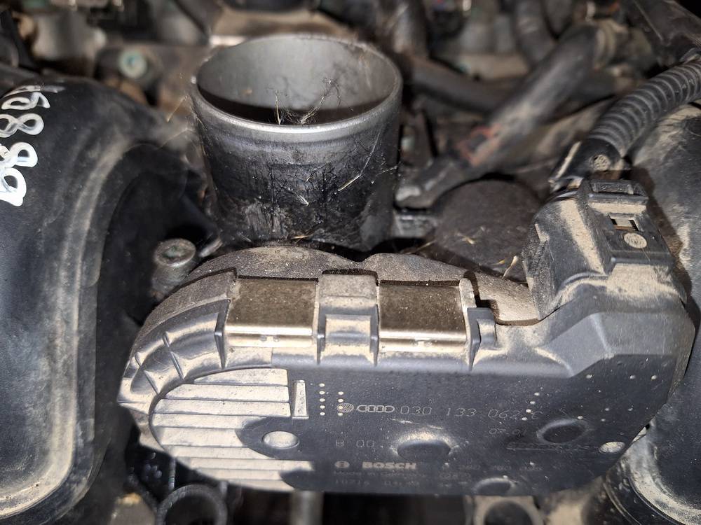 030133062C Volkswagen Lupo 2001 Zawór przepustnicy