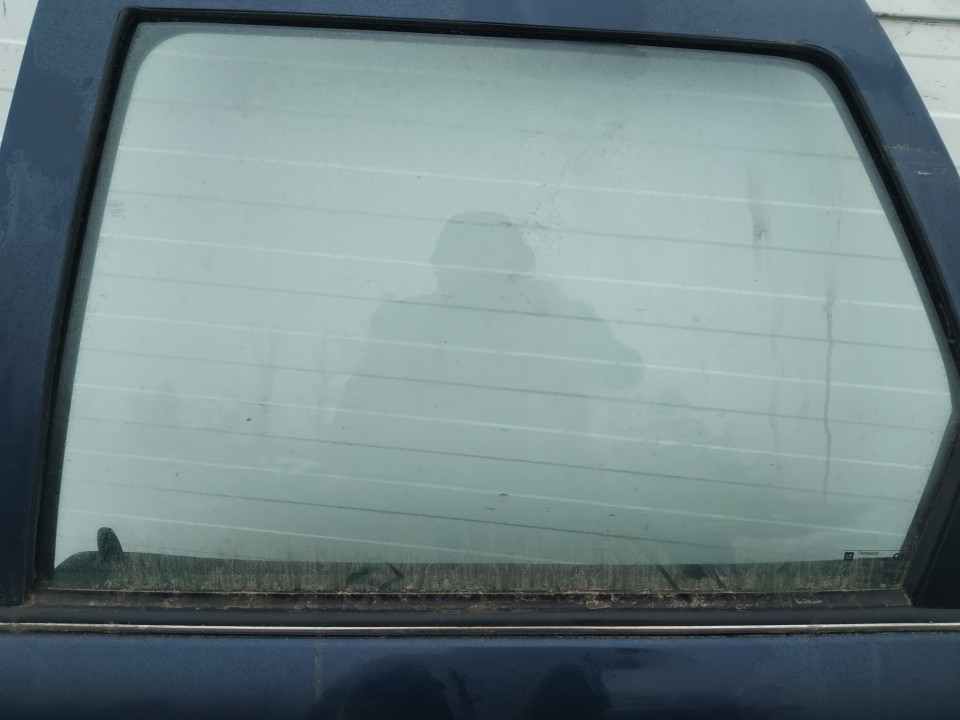 Opel Vectra 2000 Durvju stikls - AIZMUGURE PA KREISI