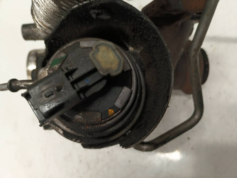 8136440003 Citroen C4 Picasso 2016 Turbīnas vadība - Thumbnail 2