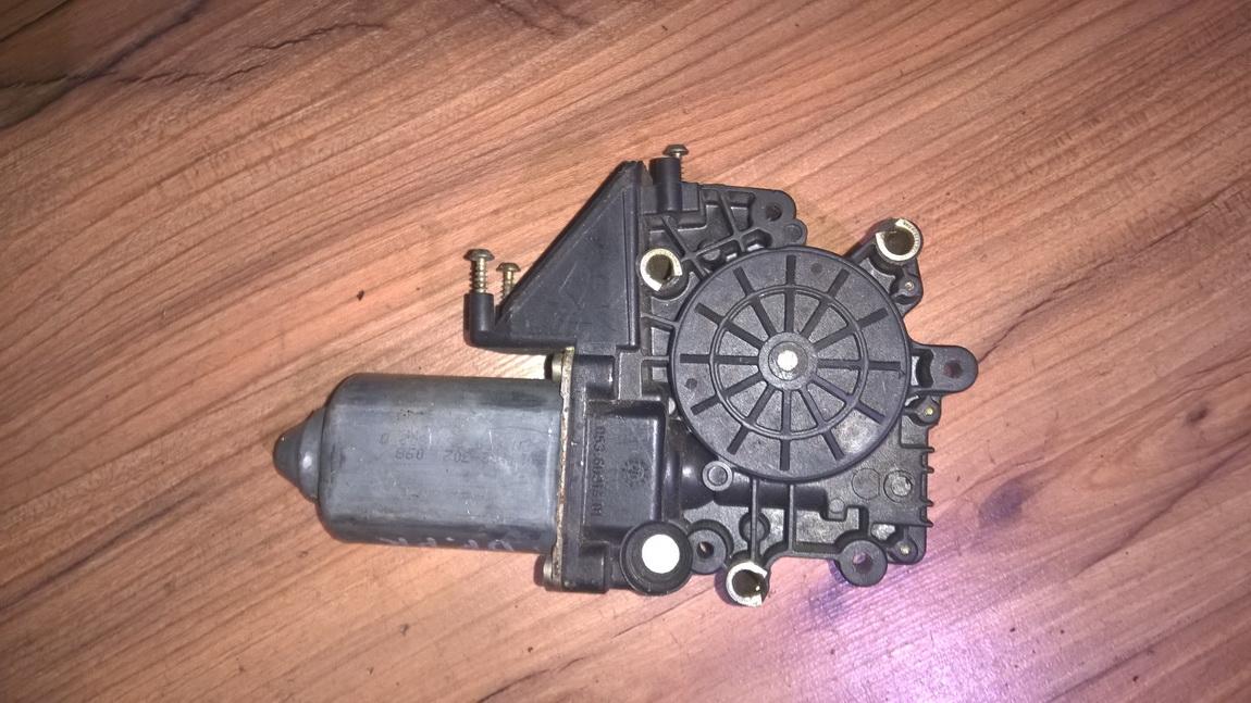 114184101 Audi A4 1998 Моторчик стеклоподъемника - передний правый