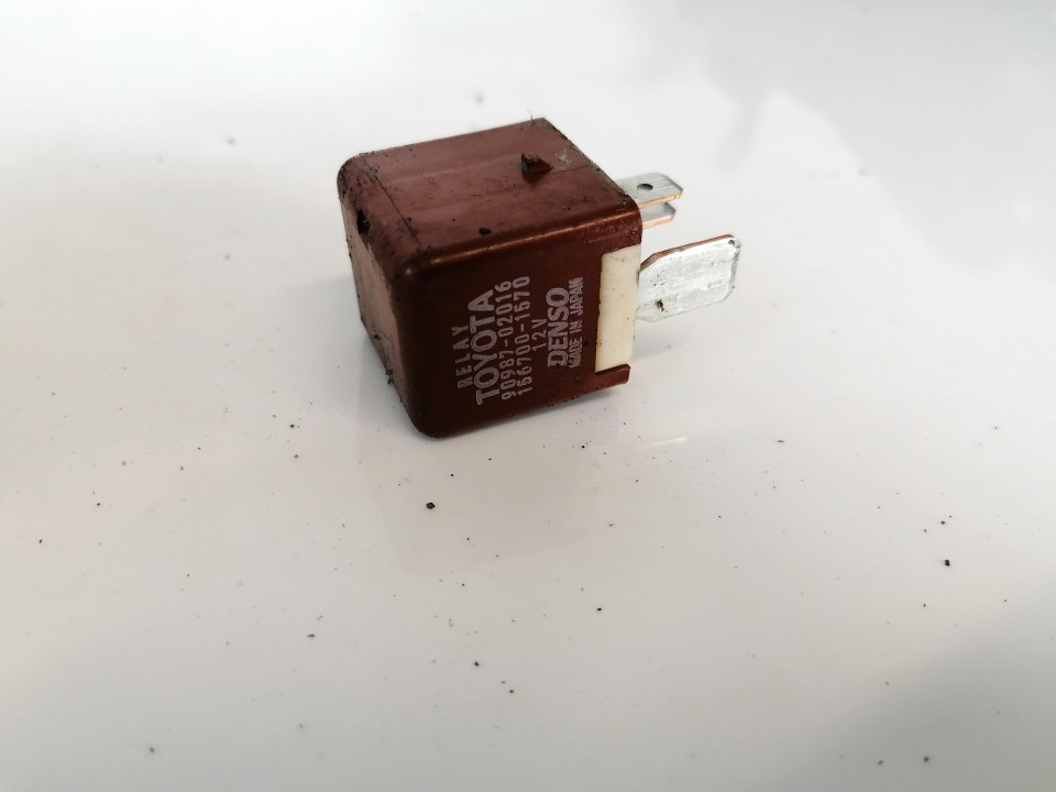 9098702016 Toyota Avensis 2004 Relay module