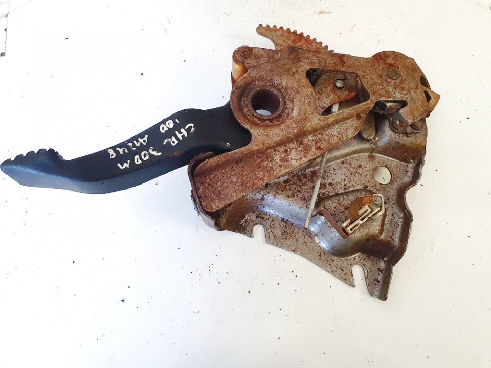 Chrysler 300M 2000 Rankinio stabdzio rankena