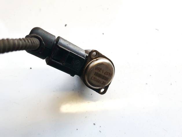 4D0971992 Audi A4 2010 FUEL RAIL HIGH PRESSURE SENSOR - Thumbnail 2