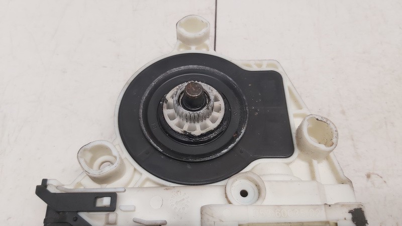 1J1959801C Volkswagen Golf 2000 Durvju loga pacēlāja motors - PRIEKŠA PA KREISI - Thumbnail 3