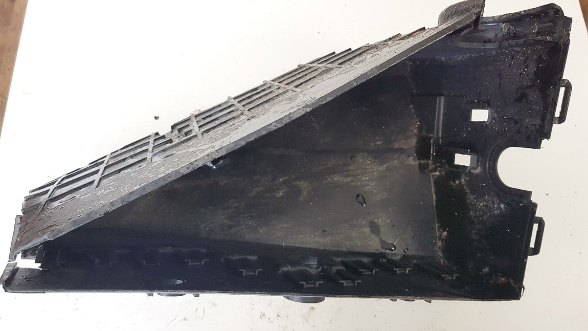 0141539 Opel Vectra 1998 Saugikliu dezes dangtelis