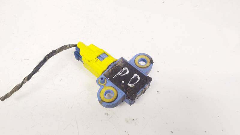 1K0955557A Volkswagen Passat 2006 Srs Airbag crash sensor - Thumbnail 3