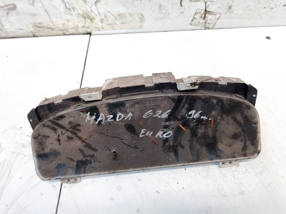 PLJ620001A Mazda 626 1996 Spidometras - prietaisu skydelis