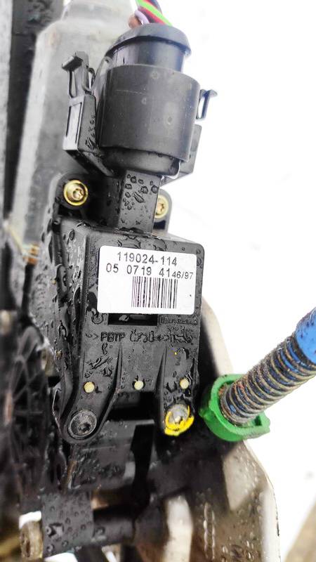 119024114 Audi A6 1998 Window Motor - FRONT RIGHT - Thumbnail 2