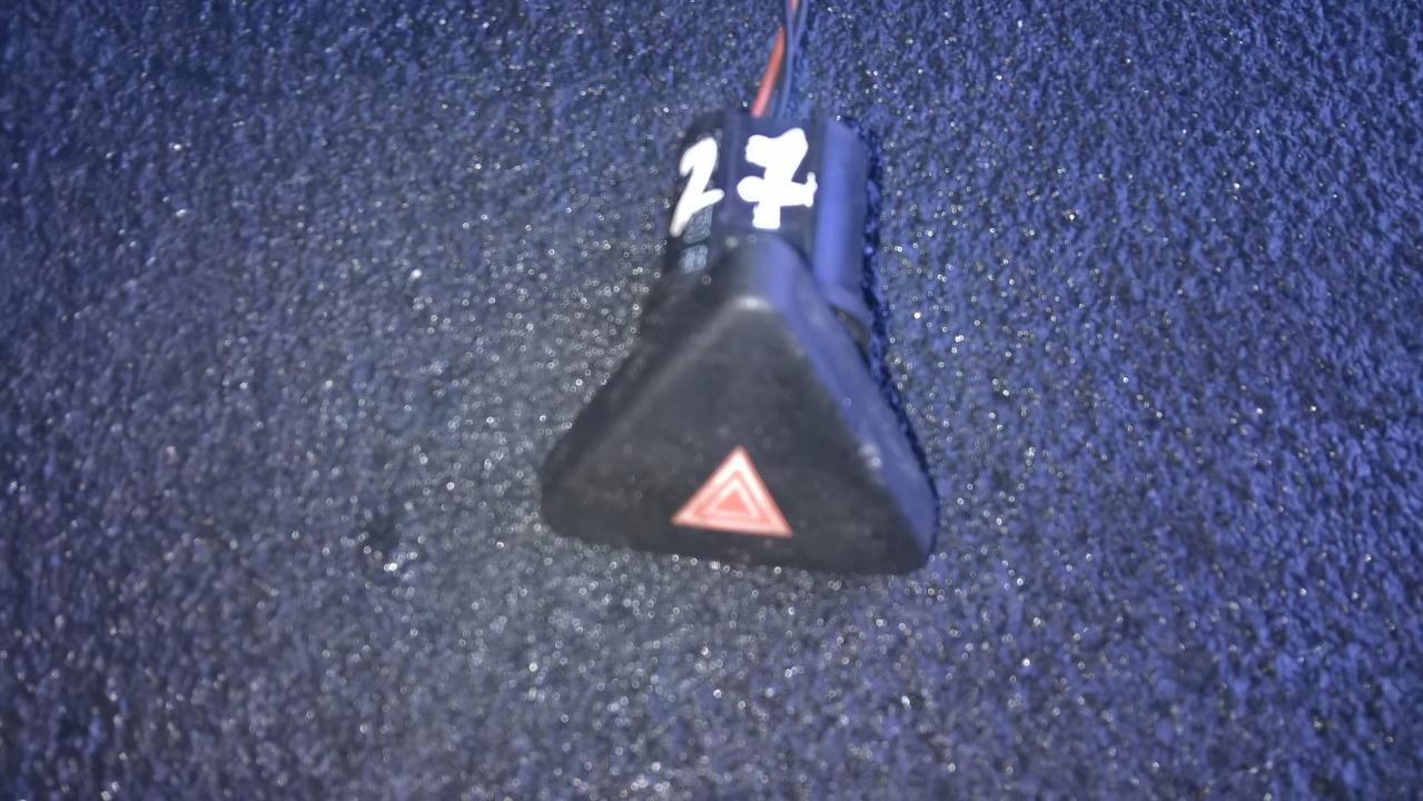 Hazard switch Ford Fiesta 2004 1.4L 10EUR EIS00097240 Used Auto Parts