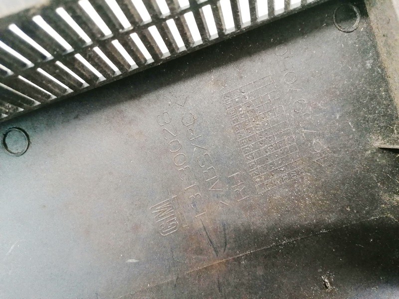 13130028 Opel Meriva 2008 Tail Light Cover Trim - REAR RIGHT - Thumbnail 3