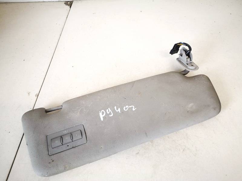 8E0857551 Audi A4 2003 Sun Visor, With Light and Mirror and Clip