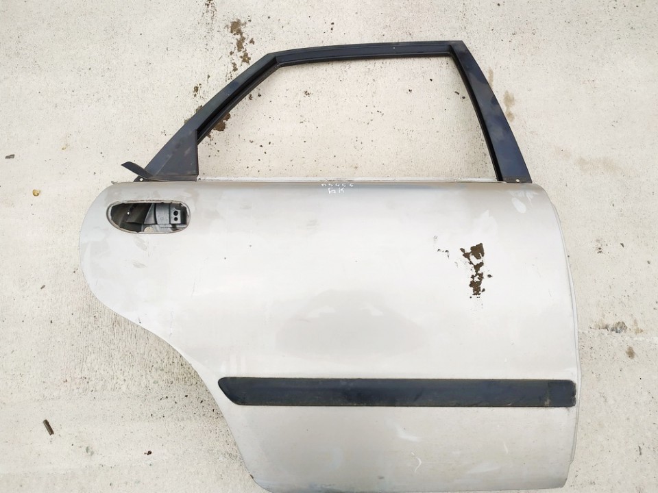 PILKOS Volvo S40 1997 Durys G.D.