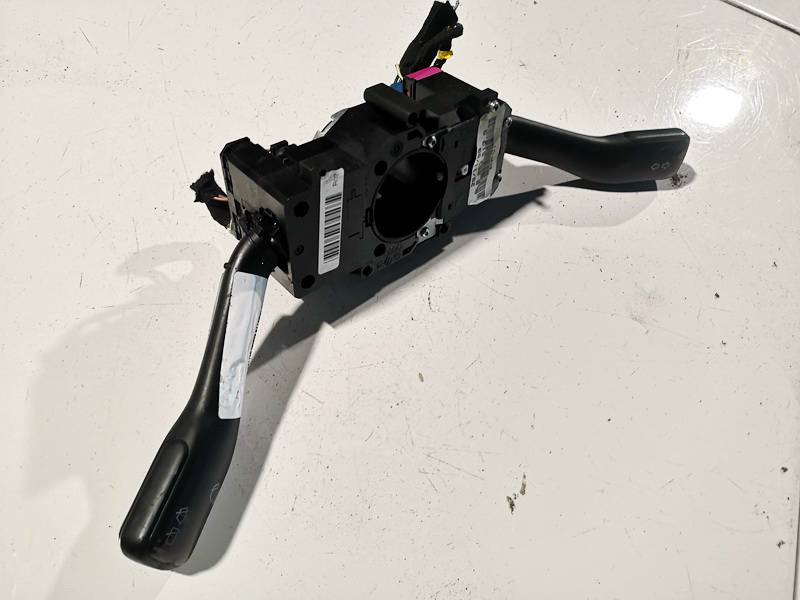 4B0953503F Volkswagen Golf 2000 Turn Indicator and wiper stalk switch