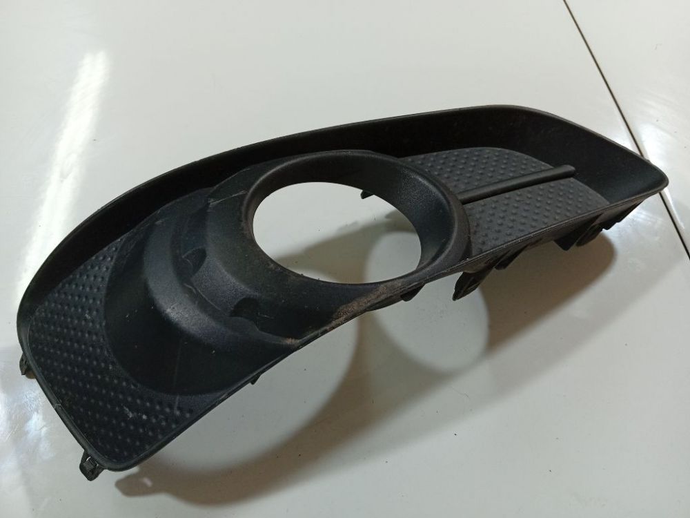 521270F040 Toyota Corolla Verso 2004 Bumper Grille - FRONT RIGHT