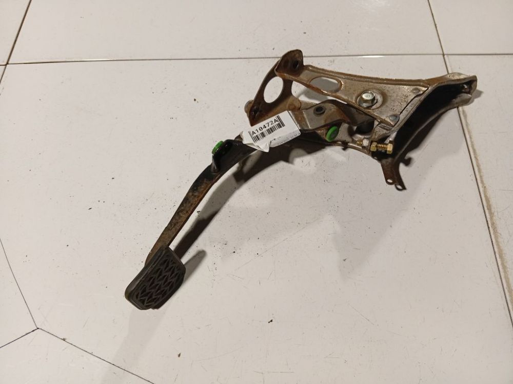 Toyota Yaris 2005 Pedal work, Brake pedal, Pedal bracket, Clutch pedal