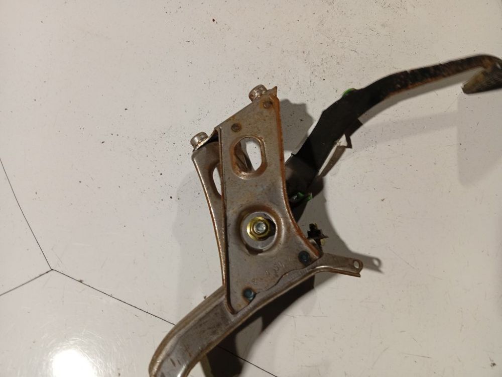 Toyota Yaris 2005 Pedał hamulca - Thumbnail 4