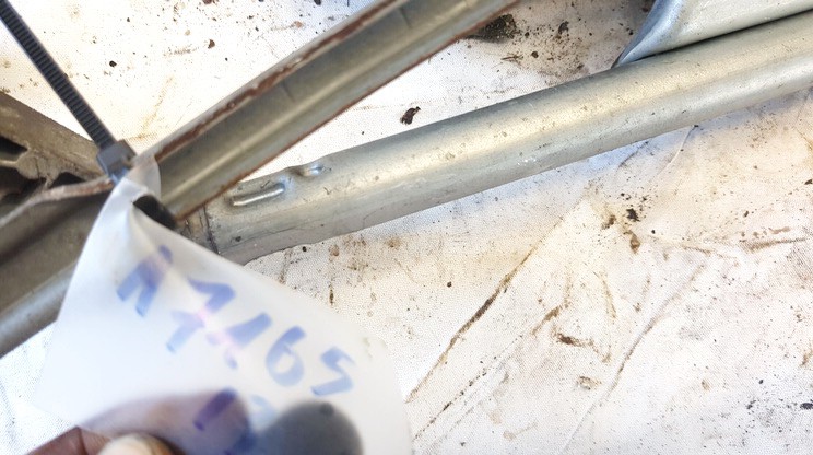 9127592 Volvo V70 1999 Windshield Wiper Linkage - FRONT - Thumbnail 2