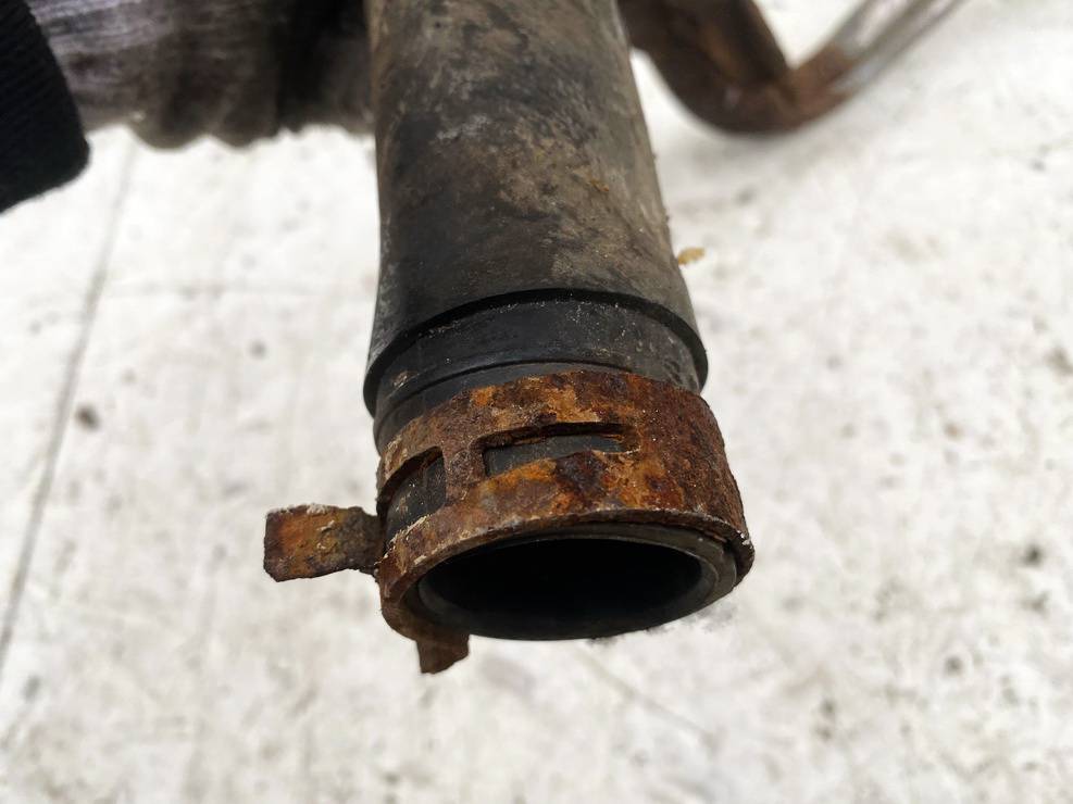 0450 Honda CR-V 2008 горловина топливного бака - Thumbnail 4