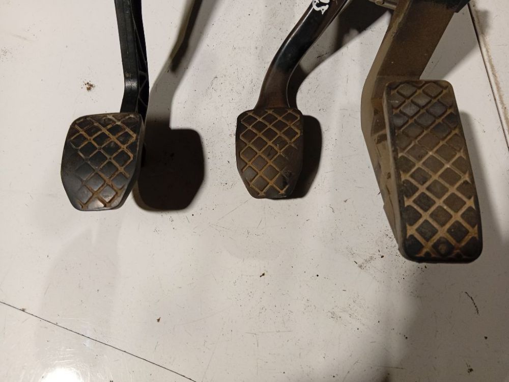 KTS11 Audi A4 1998 Bremžu pedālis - Thumbnail 2