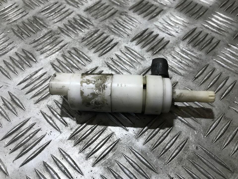 8TW00754016 Chrysler 300C 2006 Windshield Windscreen Washer Pump