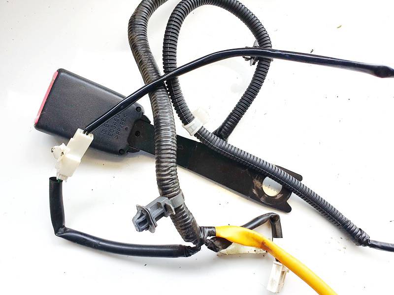 E034501 Toyota Corolla Verso 2005 Zaczep pasa bezpieczeństwa - PRZEDNIE PRAWE