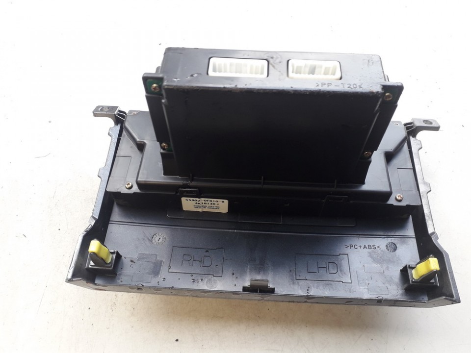 559000F030 Toyota Corolla Verso 2005 Climate Control Panel (heater control switches) - Thumbnail 2
