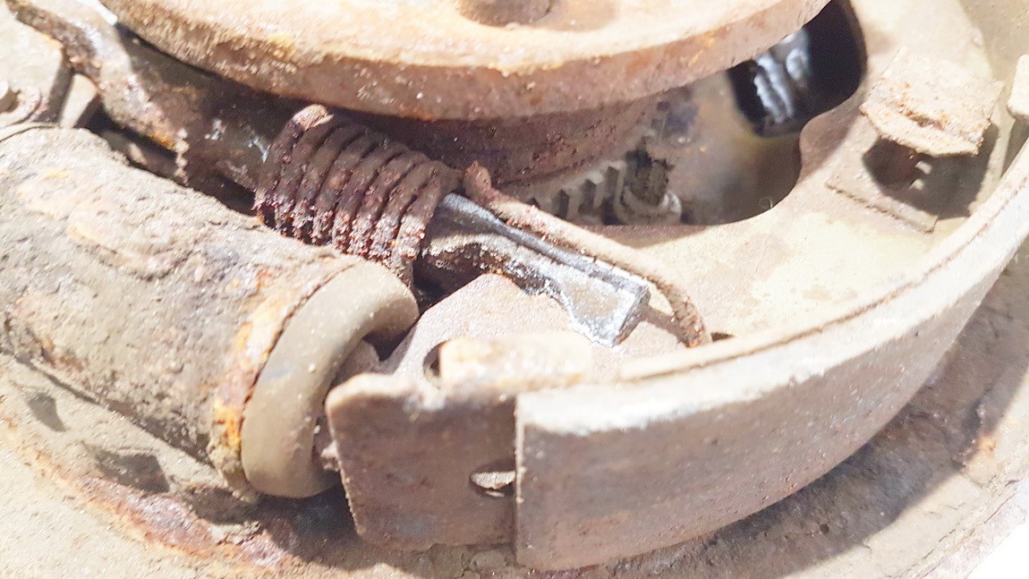 Mazda Premacy 2001 Mechanizm hamulca ręcznego - Thumbnail 2