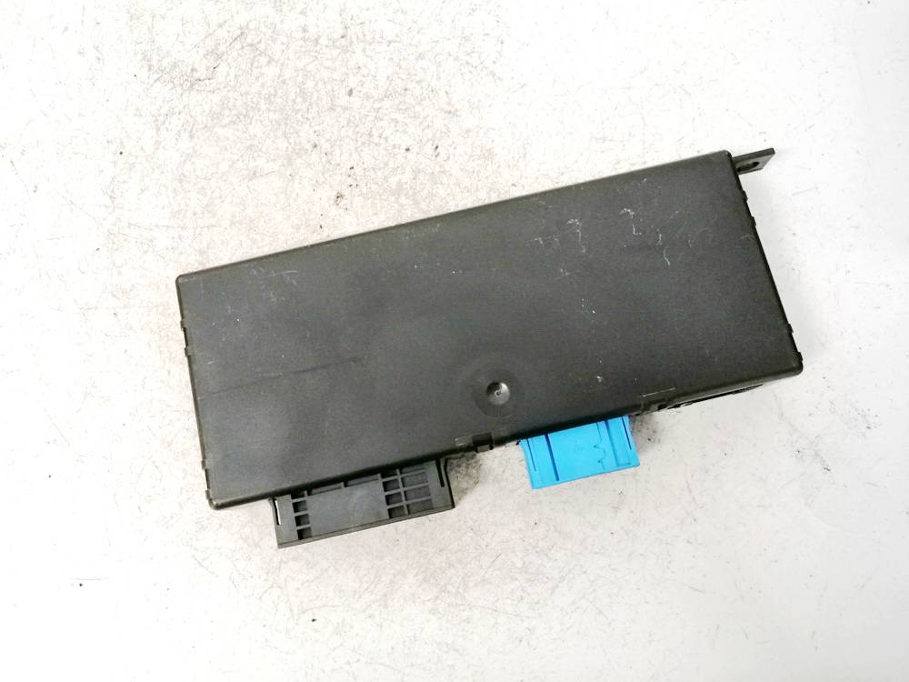 61359284422 BMW 5-Series 2011 Komforto blokas