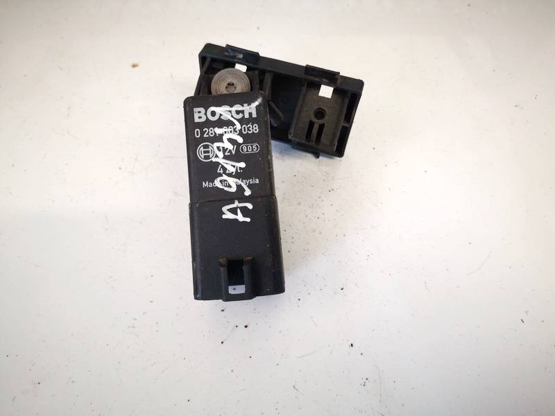 0281003038 Volkswagen Passat 2006 Glow plug relay