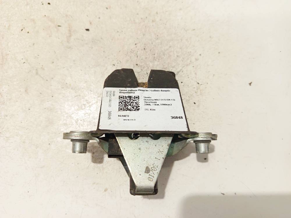 1Z5827501D Skoda Octavia 2010 Galinio Dangcio spyna G. (kapoto)
