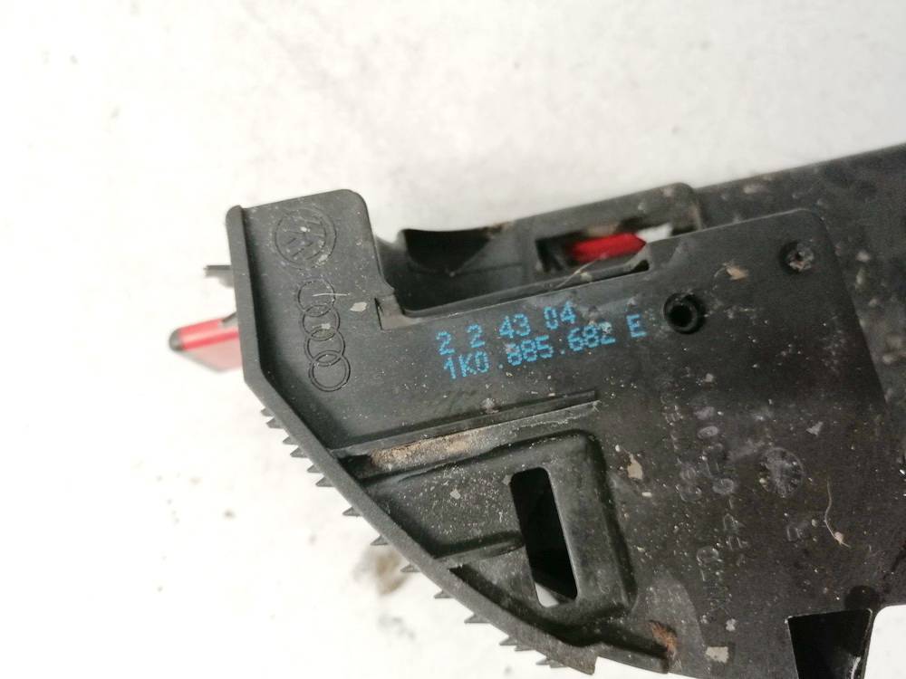 1K0885682E Volkswagen Golf 2004 Seat Lock Latch assembly - Thumbnail 3