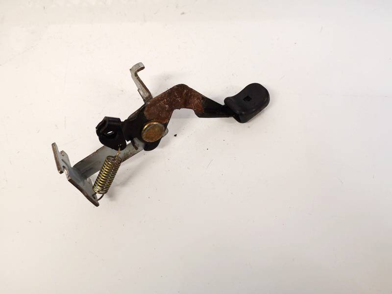 Skoda Octavia 2006 Fuel Cap Switch (Gas Fuel Door Switch Button) - Thumbnail 3