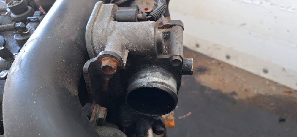 Opel Astra 2005 Suurella Virtaamalla Varustettu Kaasuläpän - Thumbnail 2