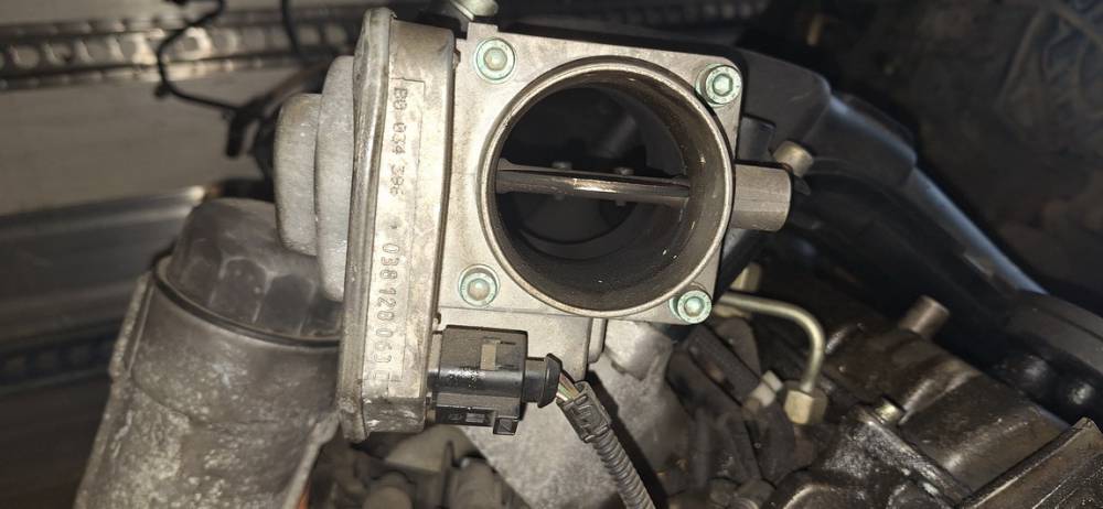 038128063C Volkswagen Golf 2001 High Flow Throttle Body Valve (Air Control Valve)