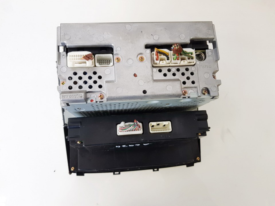 8612005080 Toyota Avensis 2003 Klimata vadības panelis un autoradio - Thumbnail 3