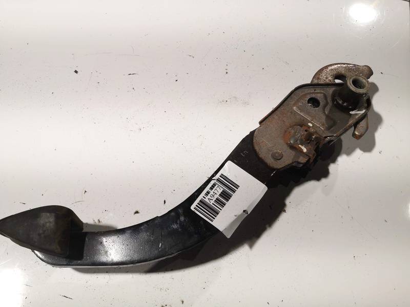 Opel Astra 2013 Bremžu pedālis