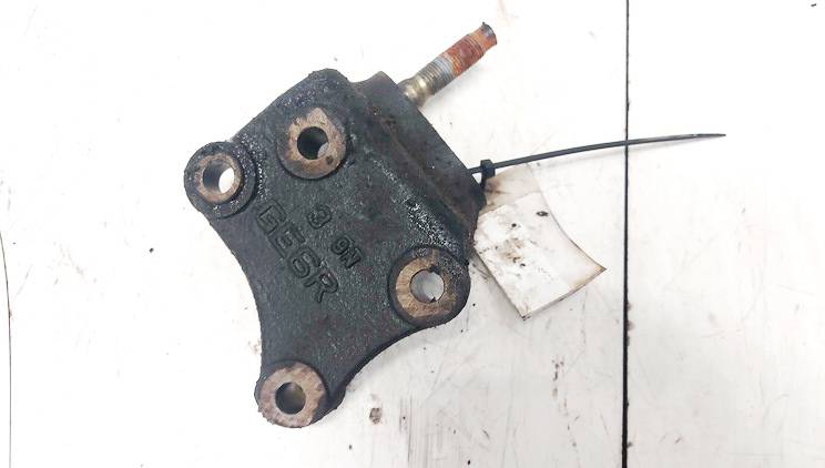 GE6R Mazda 626 1998 Variklio kronsteinas ir Greiciu dezes kronsteinas - Thumbnail 2